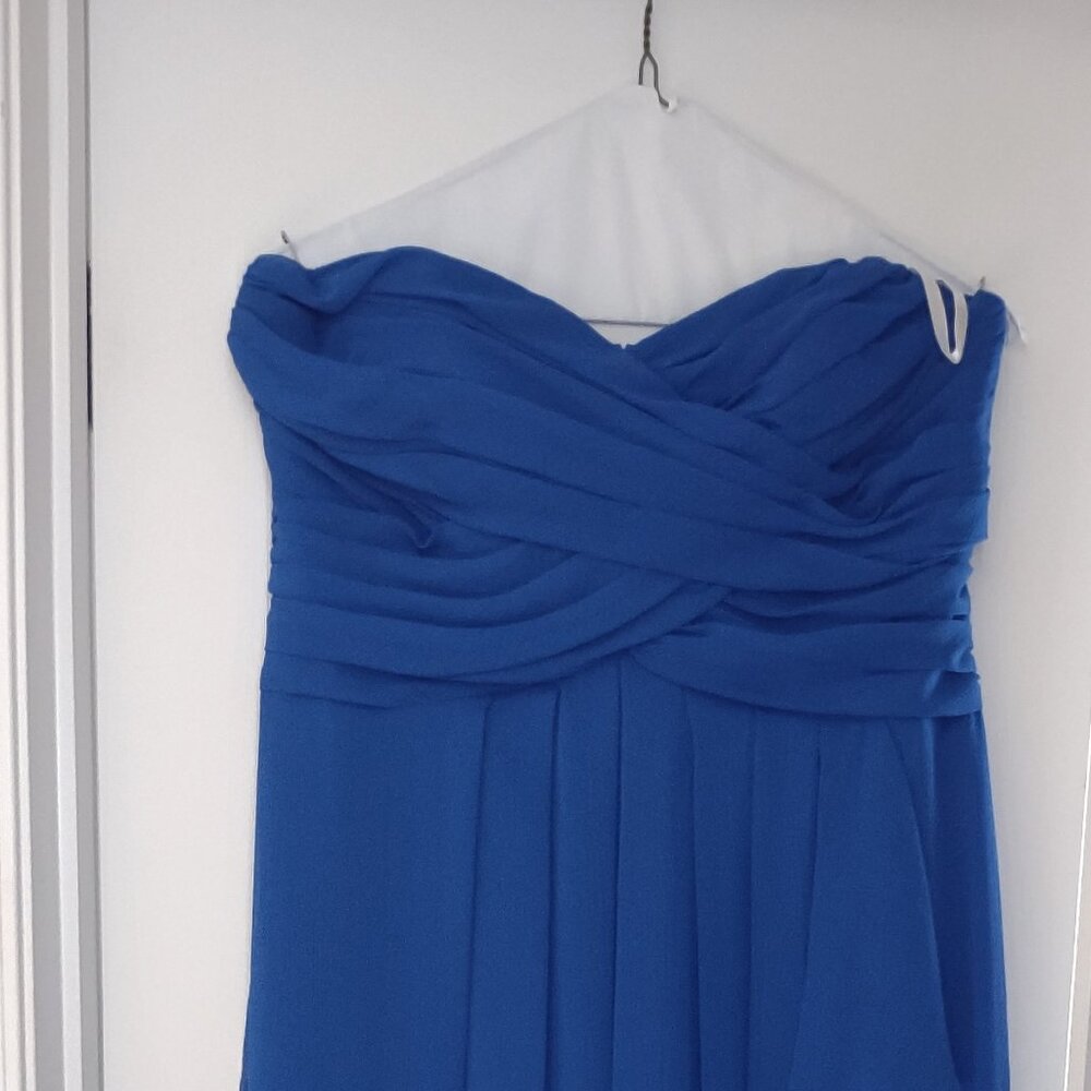 Formal/Semi-Formal Dress